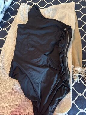 MICHAEL Michael Kors Black One-Shoulder bathing suit with Side Zip